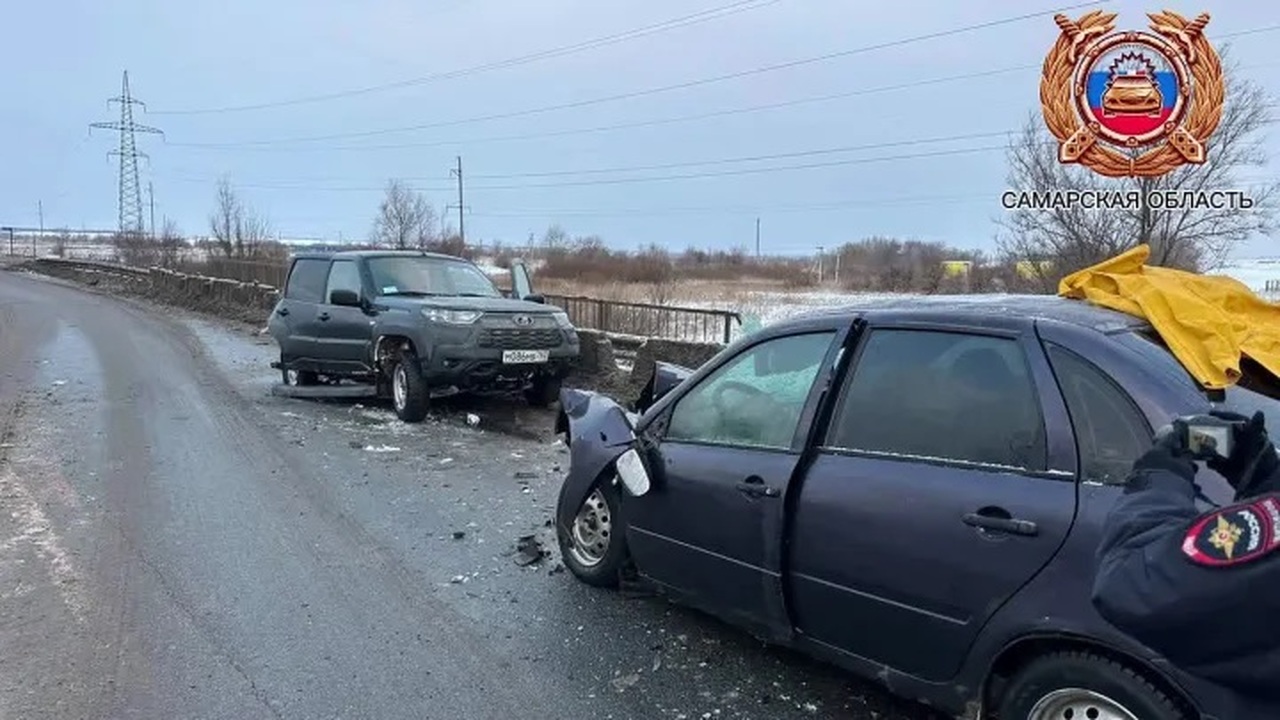 Водитель Lada Kalina скончался на месте аварии