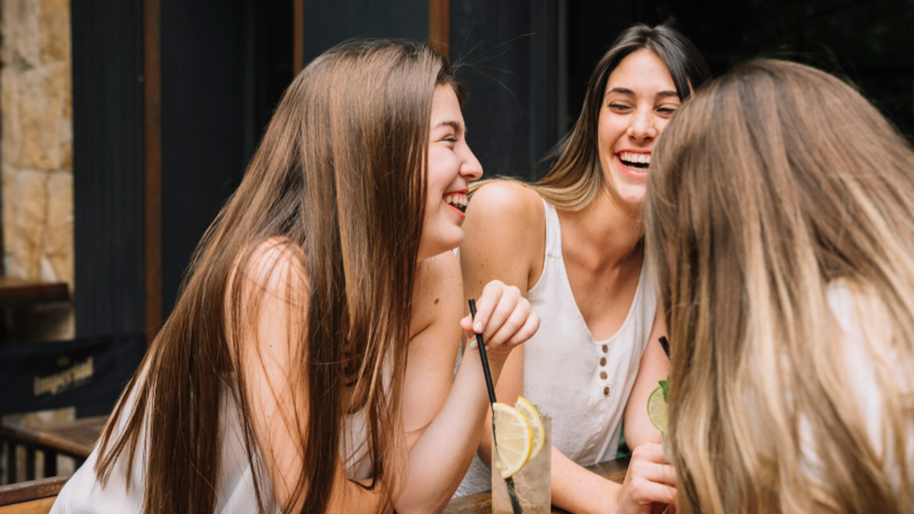 Регулярный смех может оказывать заметное благоп...