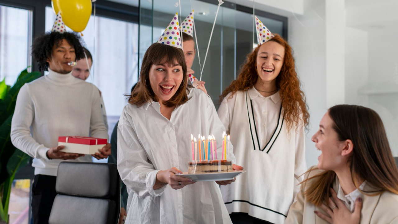 Священник РПЦ Русакевич разрешил радоваться в день рождения во время поста Священник Антоний Русакевич рассказал, как веру...