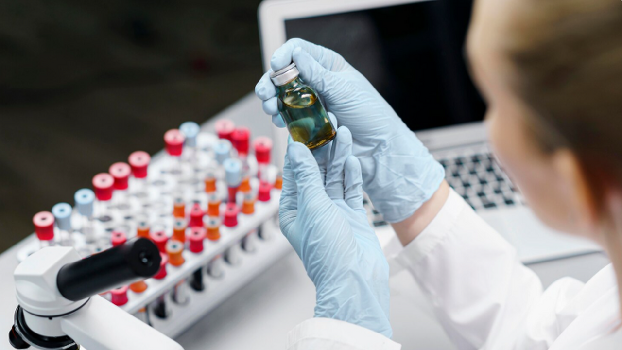 ИИ‑платформа за недели создаёт белковые «ключи» для персональной онкотерапии Команда ученых разработала ИИ‑платформу, ускоря...