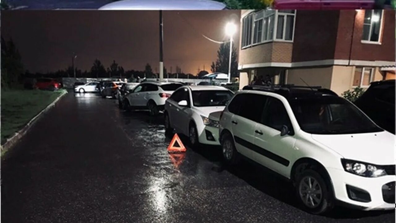 В Тольятти водитель Kia Cerato устроил ДТП с пятью автомобилями Сотрудники полиции продолжают проверку и устана...