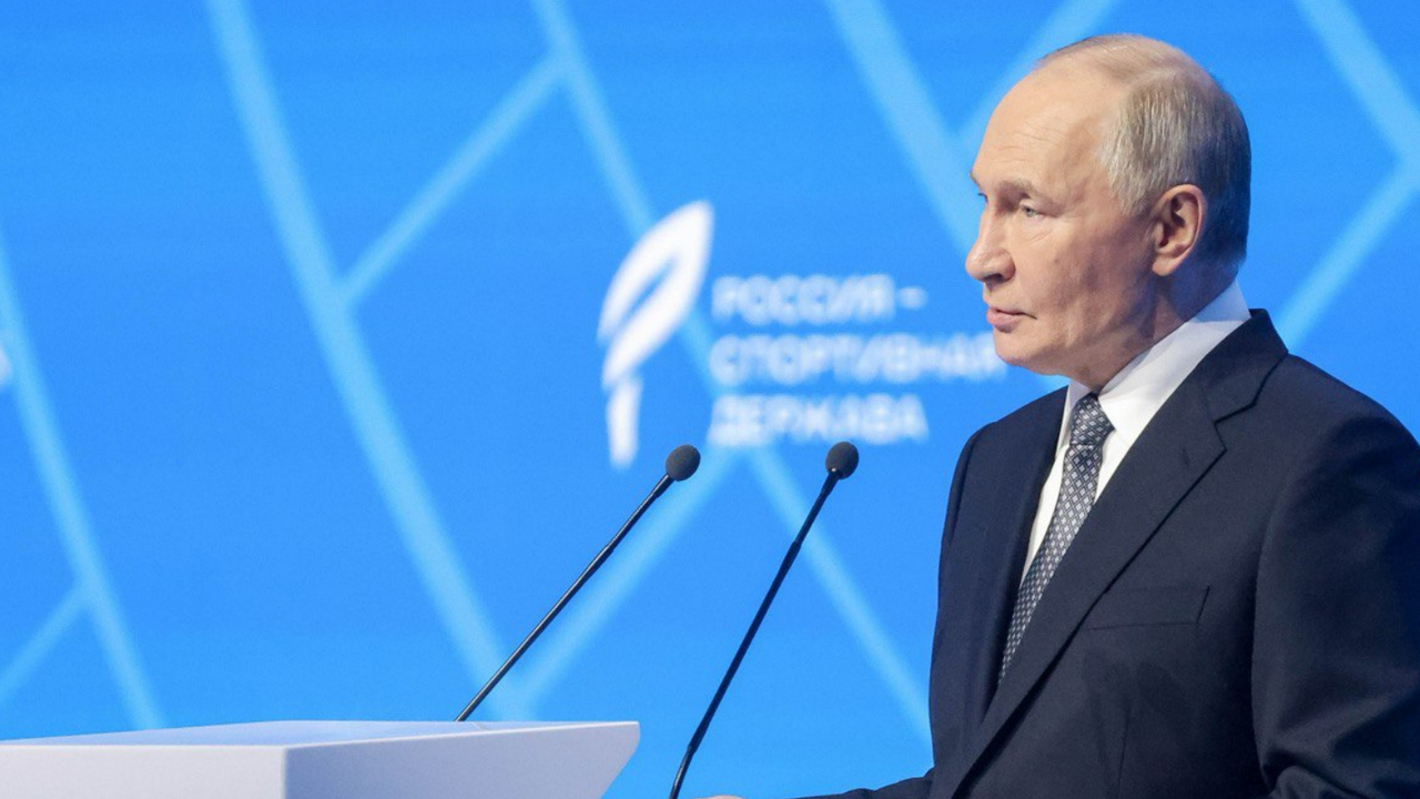 «Спорт во имя будущего: побеждаем вместе»: в Самаре Президент России Владимир Путин выступил на пленарном заседании Международного форума В четверг, 6 ноября, Президент России Владимир ...