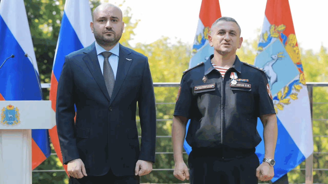 Вячеслав Федорищев впервые вручил знак «За вклад в развитие Самарской области» выдающимся жителям Губернатором Самарской области учрежден знак «З...