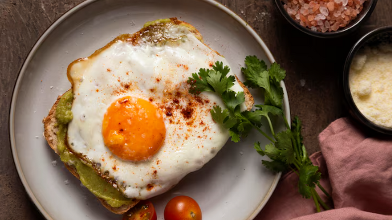 Нужны лишь творог и яйца Быстрый и оригинальный завтрак за считанные минуты Утро без суеты: завтрак, который реально успееш...