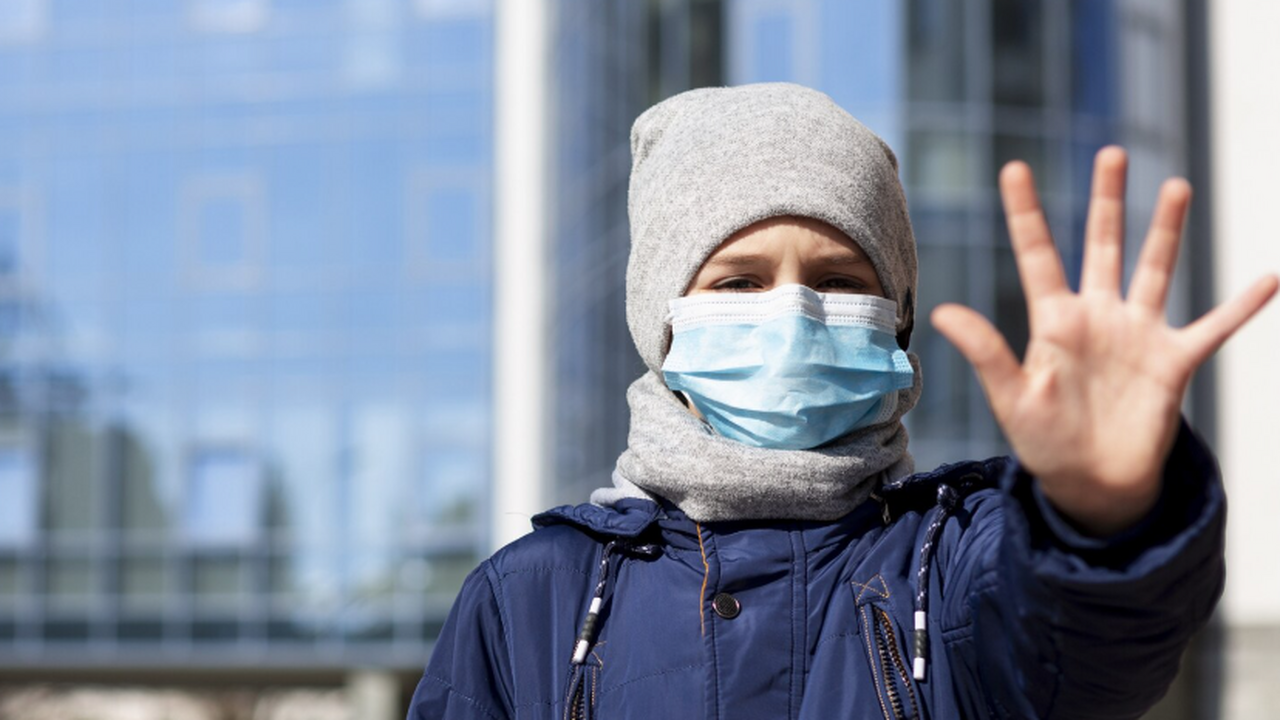 Врач Еделев рассказал, как защититься от гонконгского гриппа H3N2 Самым эффективным способом защиты от гонконгско...