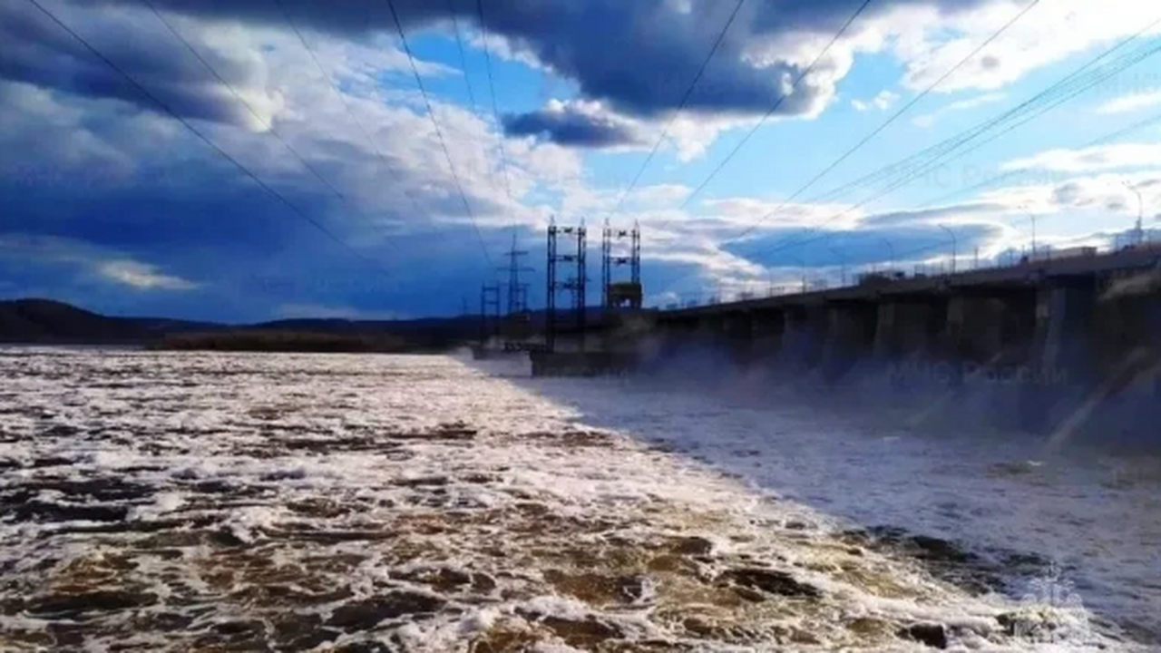 Уже зафиксировано подтопление двух дачных участков