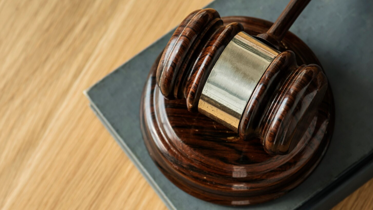 Вокруг Самары начали забирать участки на Волге после проверки прокуратуры В Тольятти по иску прокуратуры суд частично изъ...