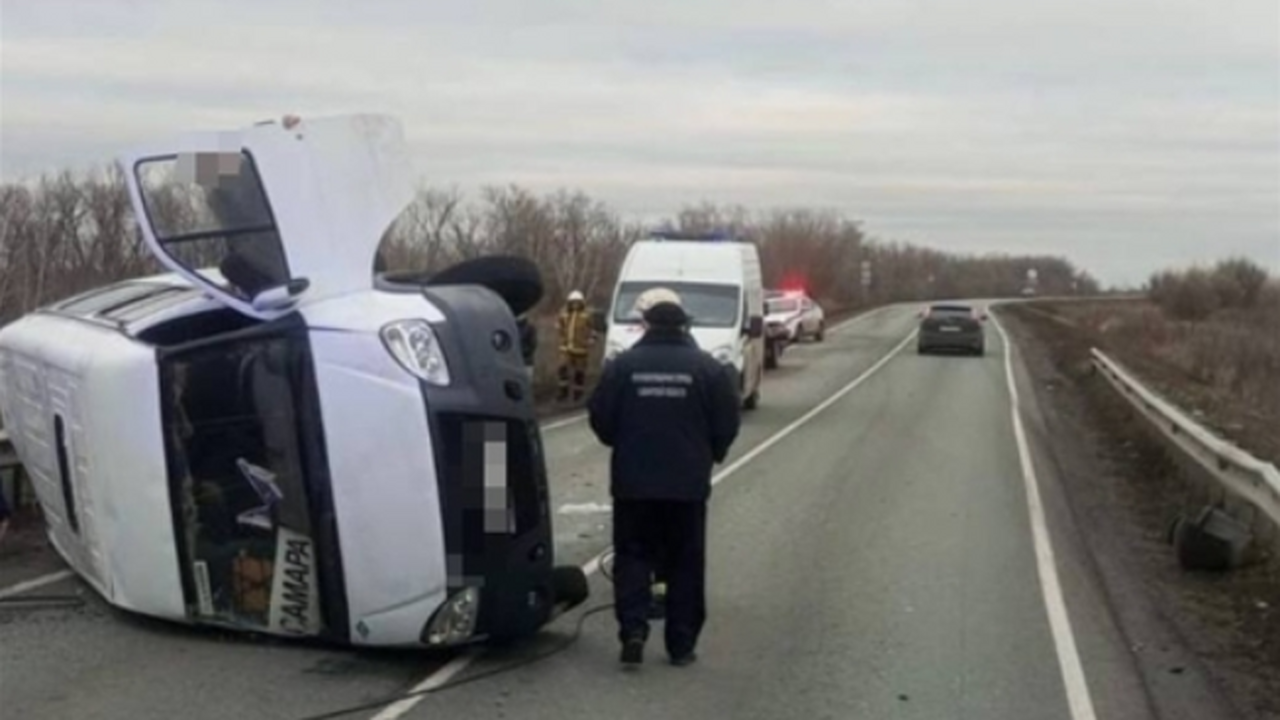На трассе под Самарой 9 ноября попал в ДТП автобус 9 ноября 2025 года в Волжском районе Самарской ...