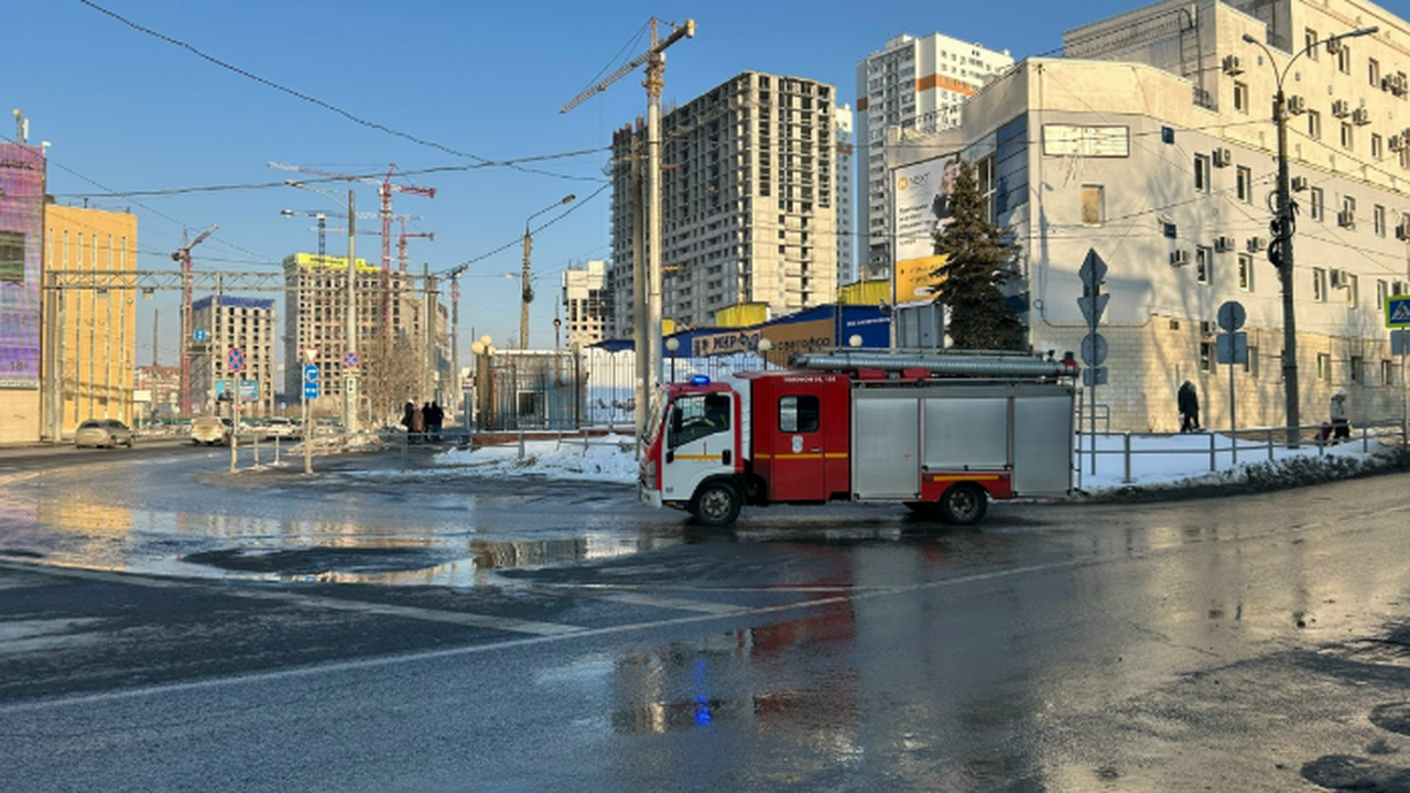 Утром 4 января в Самаре загорелся дом №12 на ул...