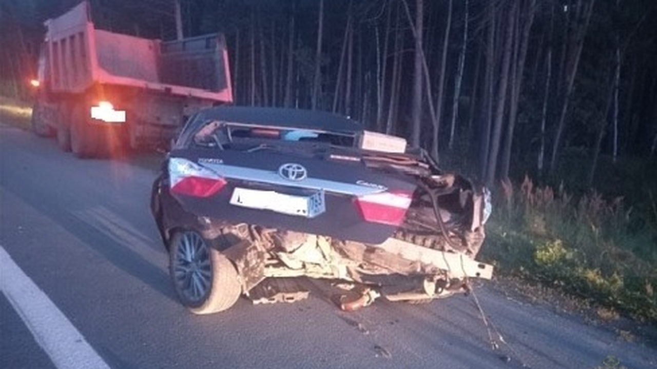 В Ставропольском районе столкнулись две Camry: один человек госпитализирован 50-летний пассажир одной из иномарок был госпит...