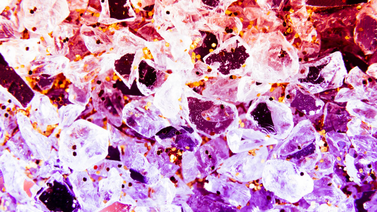 Ученые впервые обнаружили минерал аммония во вн...