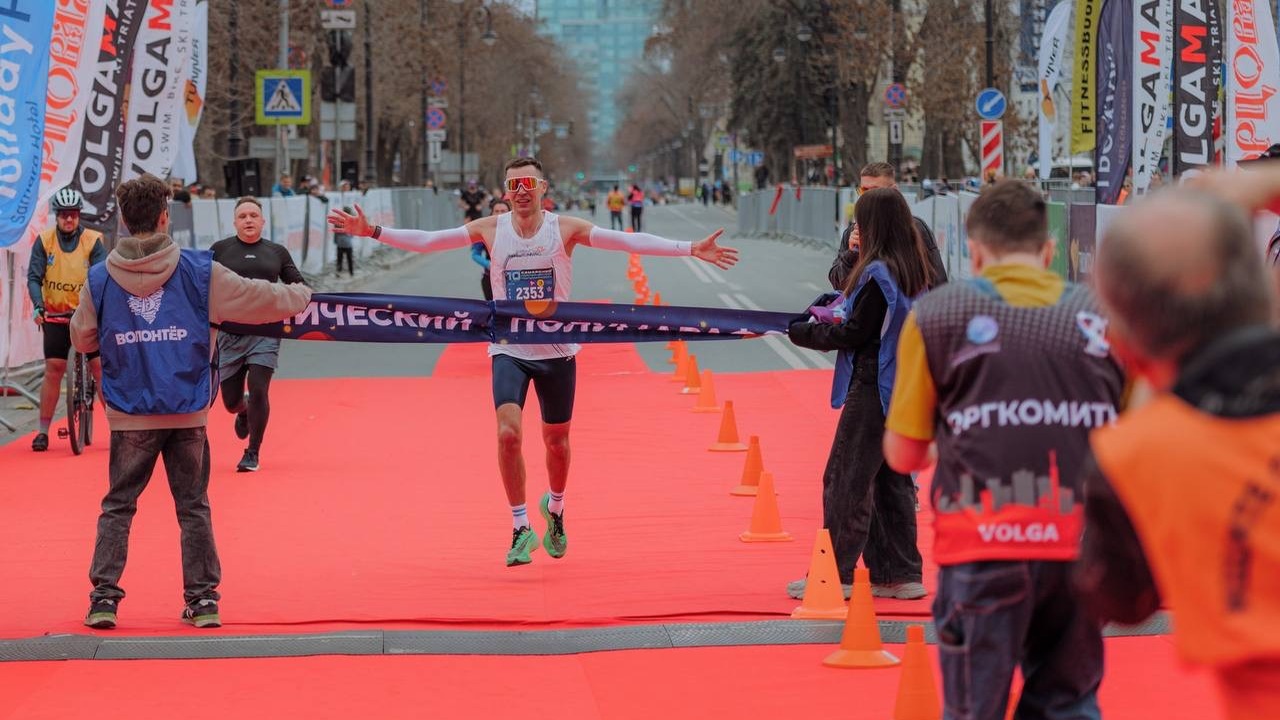 На дистанцию XI «Космического полумарафона» в С...