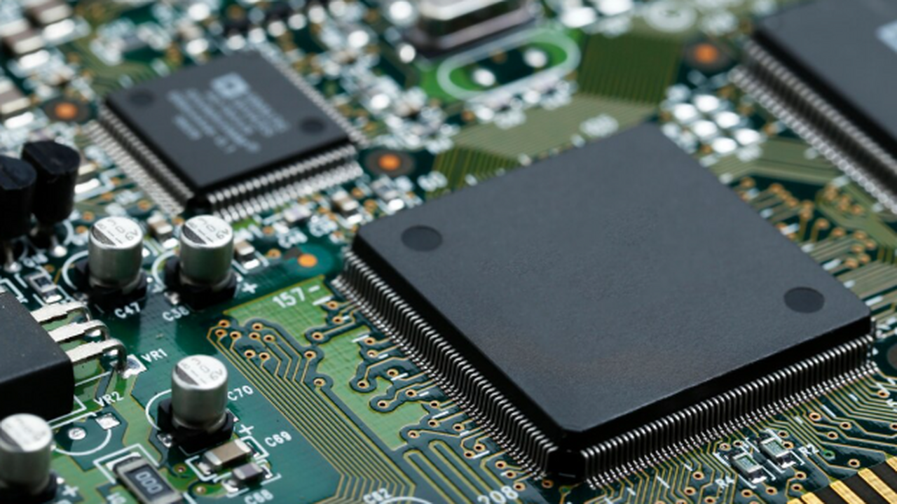 Дополнительным фактором переноса сроков стала в...