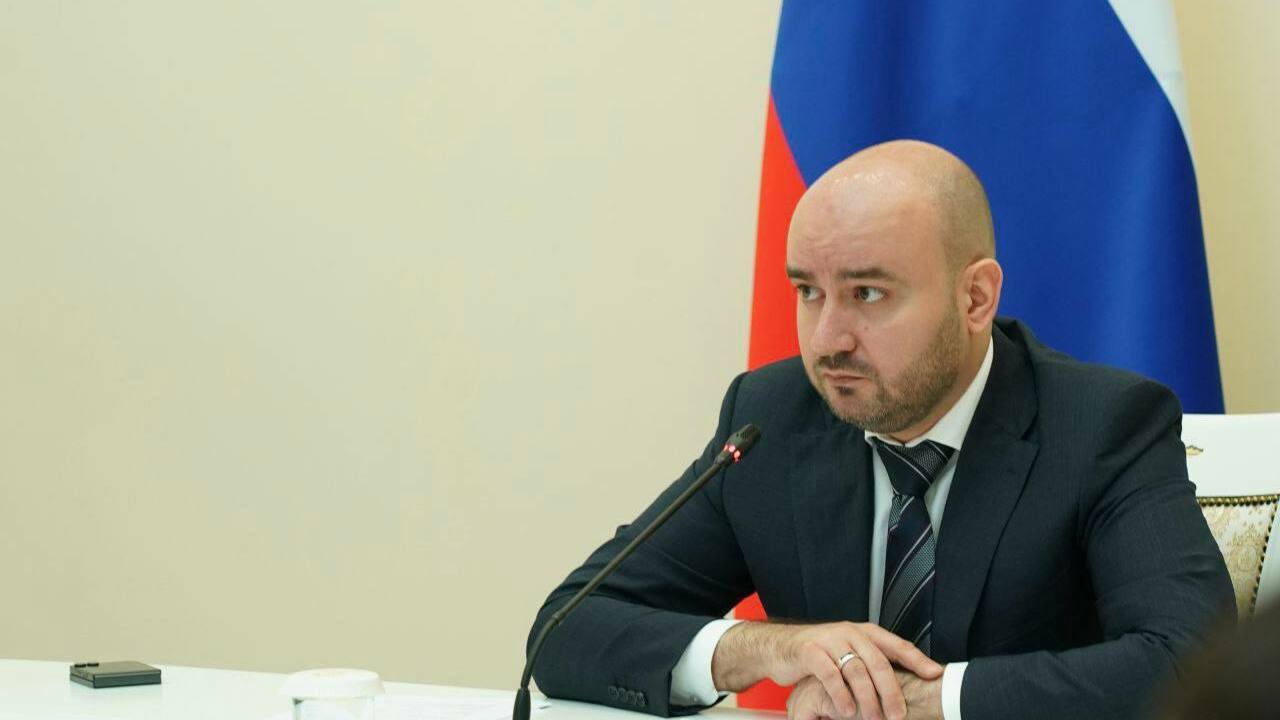 От детского отдыха до развития речной инфраструктуры: Федорищев дал ряд поручений по итогам оперативного совещания От детского отдыха до развития речной инфрастру...