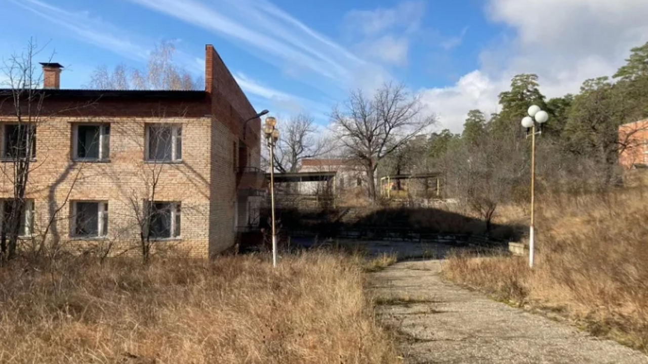 Комплекс лагеря «Сказка» в Самаре площадью 3,9 га выставили на Avito за 50 млн Объявление о продаже лагеря опубликовано на сай...