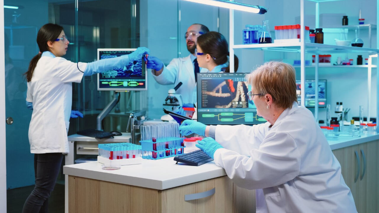 Впервые в мире учёные поддержали живую человече...