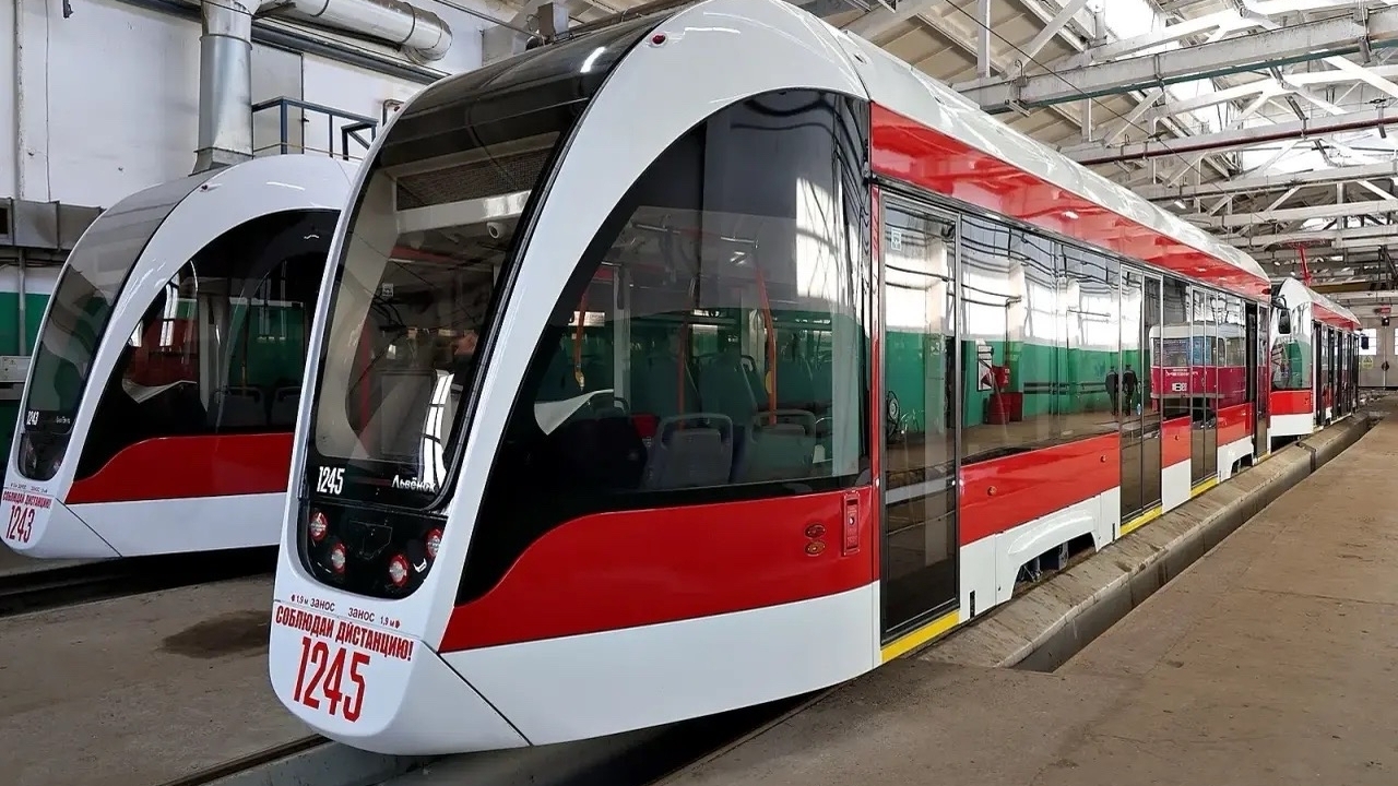 Обновление общественного транспорта продолжается