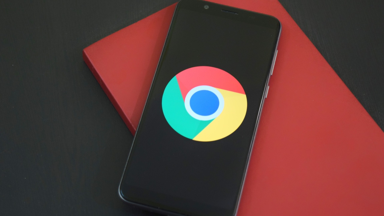 ИИ Google Gemini обучат запоминать детали со скриншотов смартфона одним нажатием Google Gemini теперь позволяет запоминать детал...