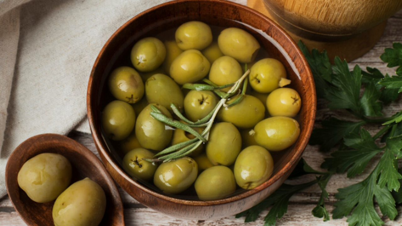 Полифенолы из листьев оливы помогают снижать ур...