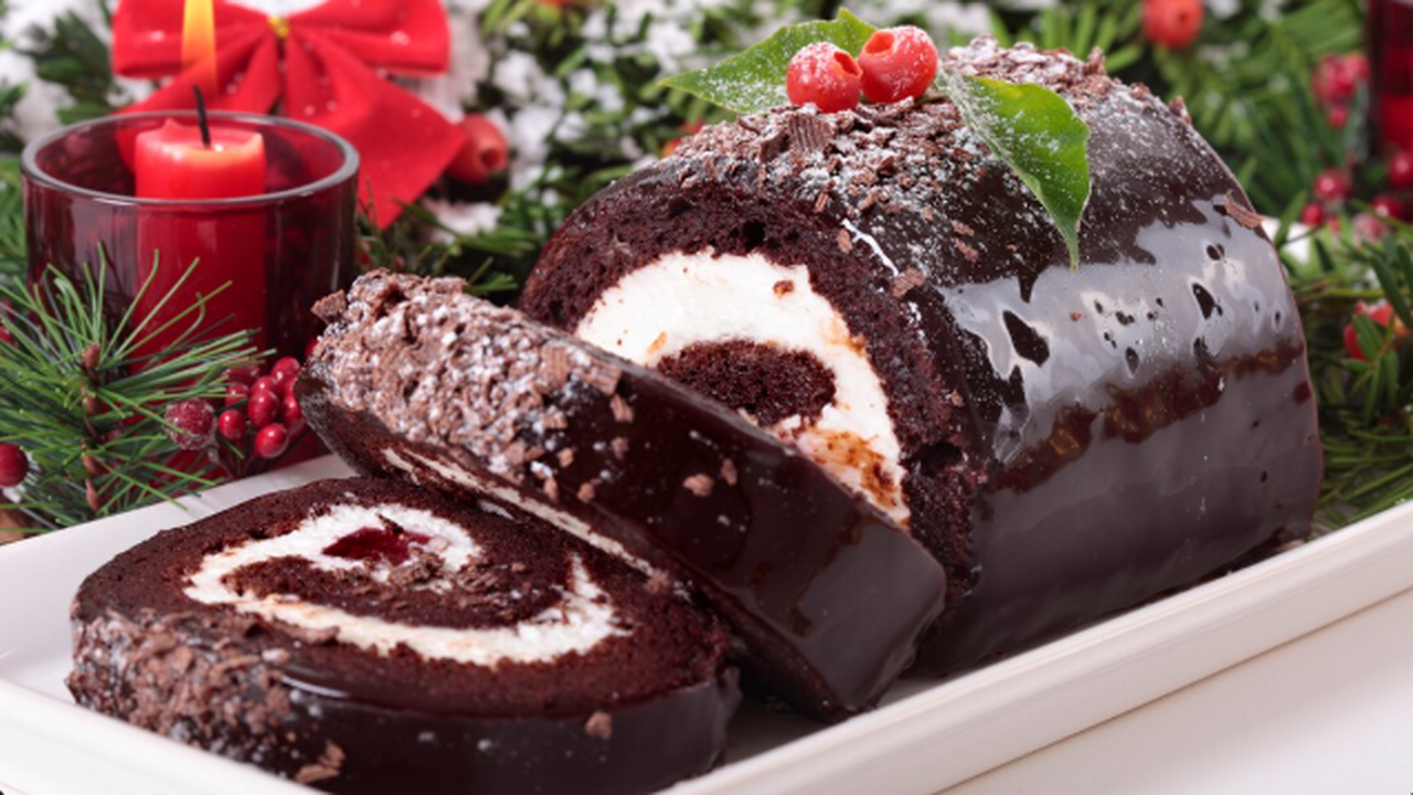 Забываем про «картонные» бисквиты: этот рулет и...