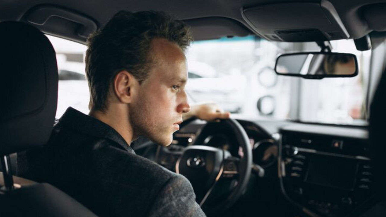 Прошел подсчет: когда каршеринг и такси выгоднее личного авто в городе Беленький сравнил реальную стоимость владения л...