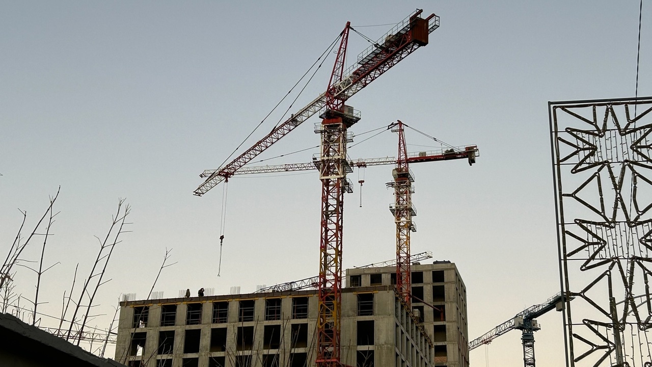 Такое заявление сделал глава Минстроя Александр...