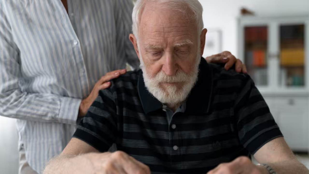 Врач объяснила, как депрессия и социальная изоляция влияют на риск деменции Врач назвала два фактора, которые повышают веро...