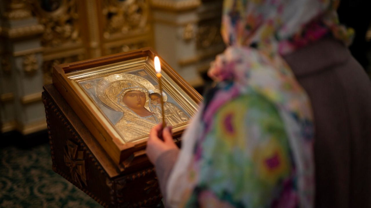 В Пензе весной 2025 года на берегу реки Суры об...