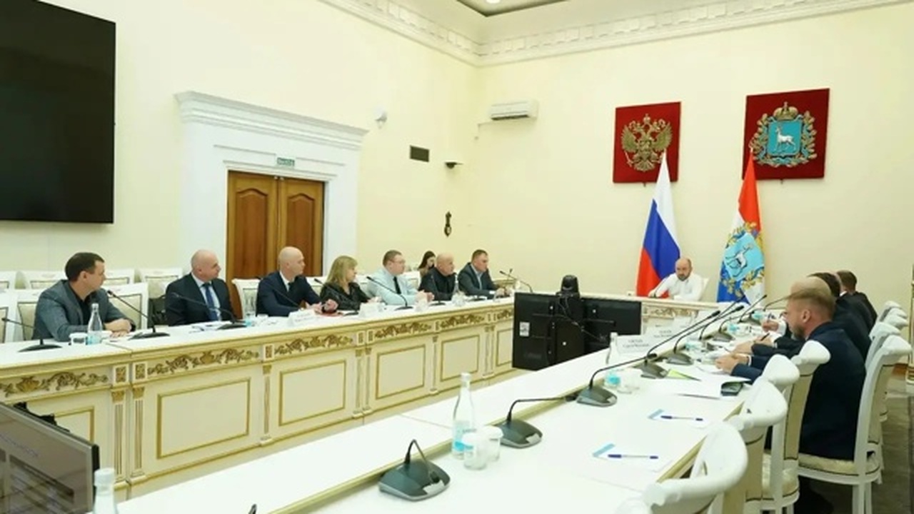 С представителями промпарков встретился губерна...