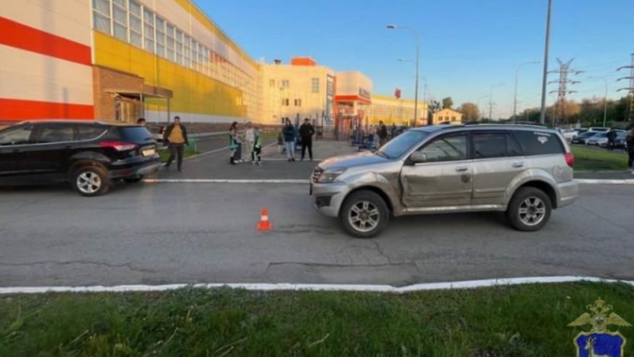 Родители не уберегли. В Самарской области дети летят под колеса автомобилей В Самаре женщина на иномарке Great Wall сбила д...