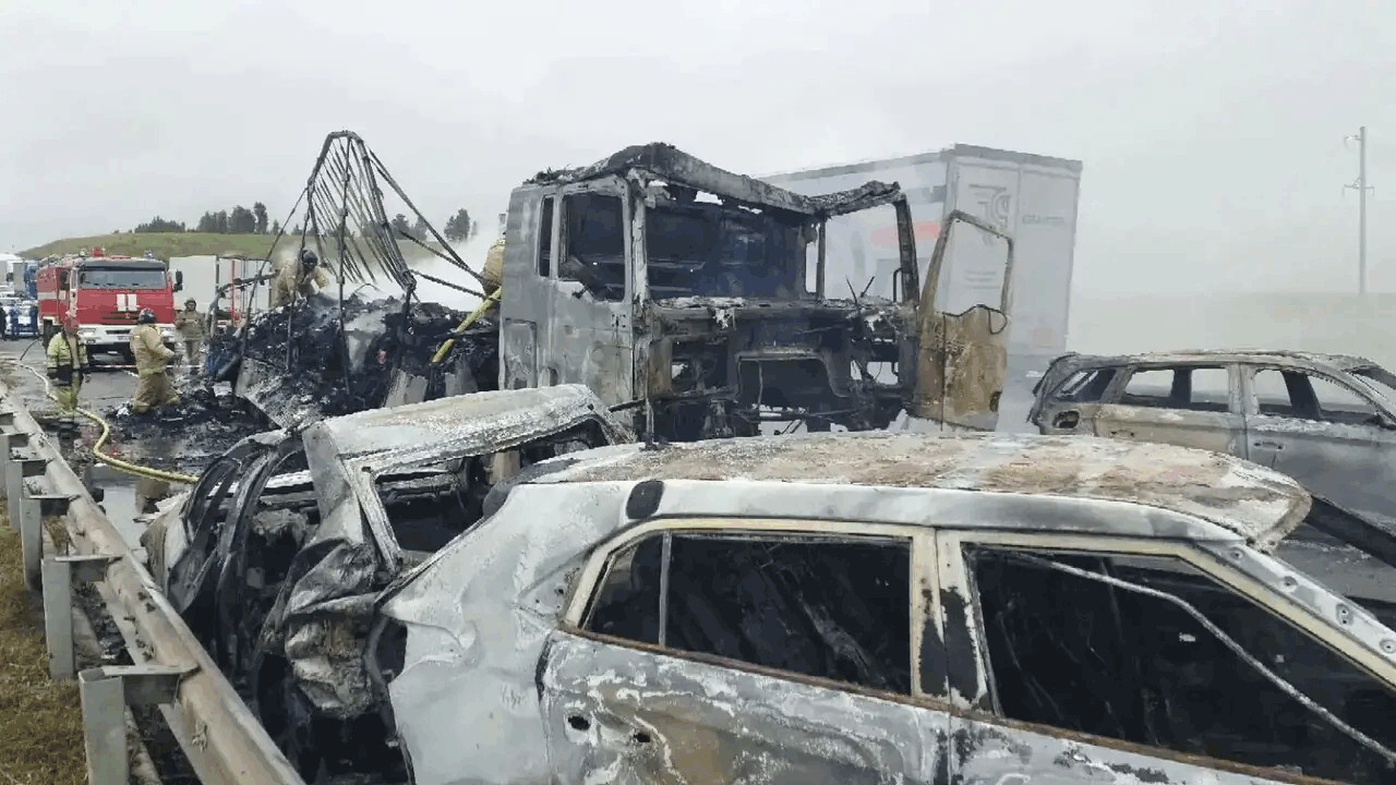 На трассе М-5 в Самарской области в ДТП погибли 3 человека Утром 18 июля на автомобильной дороге федеральн...