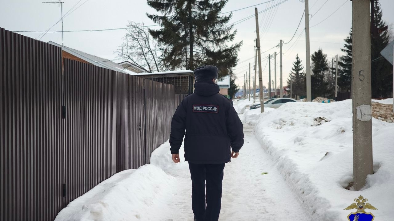 Женщина сообщила об угрозе разрушения здания в ...