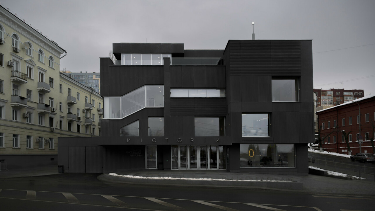 В галерее открылись три мастерские — керамическ...