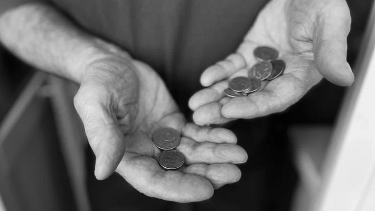 Никто не уйдет обиженным. Пенсионерам работающим и неработающим сделают рекордный перерасчет пенсий Пенсионерам работающим и неработающим сделают р...