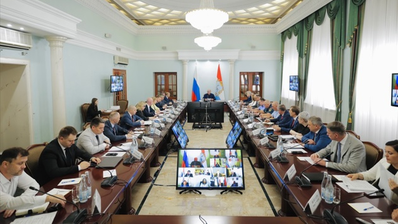 Вячеслав Федорищев поручил разработать механизмы поддержки пострадавших субъектов МСП при атаке Wildberries в Самаре Необходимо обеспечить «единую точку входа» для ...