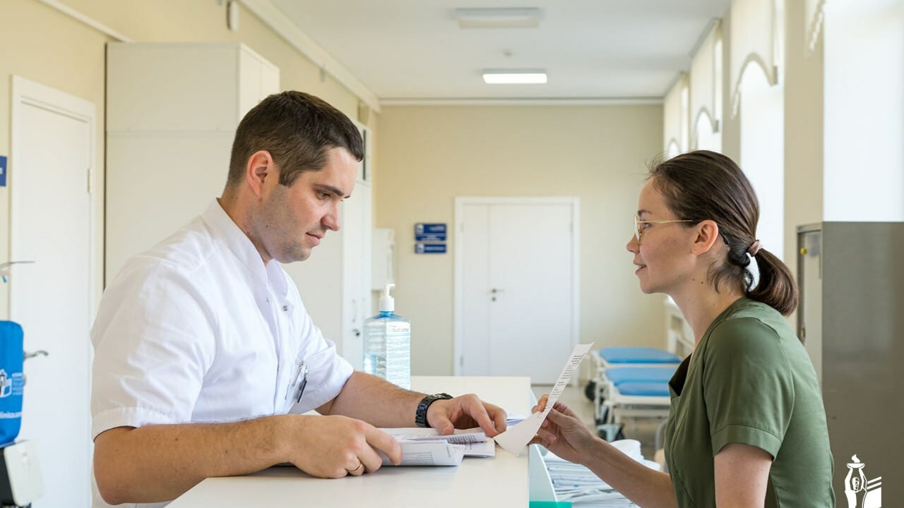 Она предложила рассмотреть свою маму в качестве...