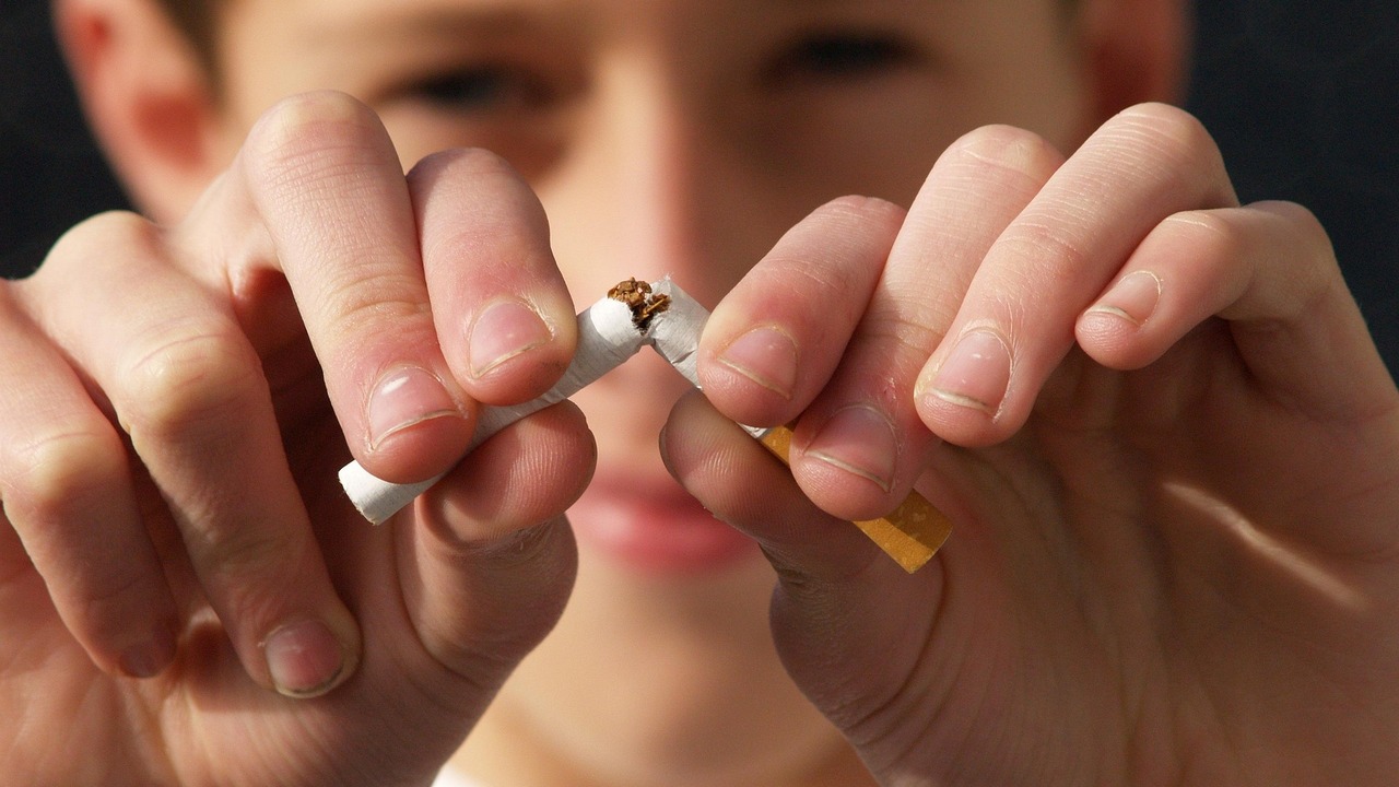 Самарский врач: незрелая нервная система подростка быстрее привыкает к никотину Даже кратковременное употребление может перерас...