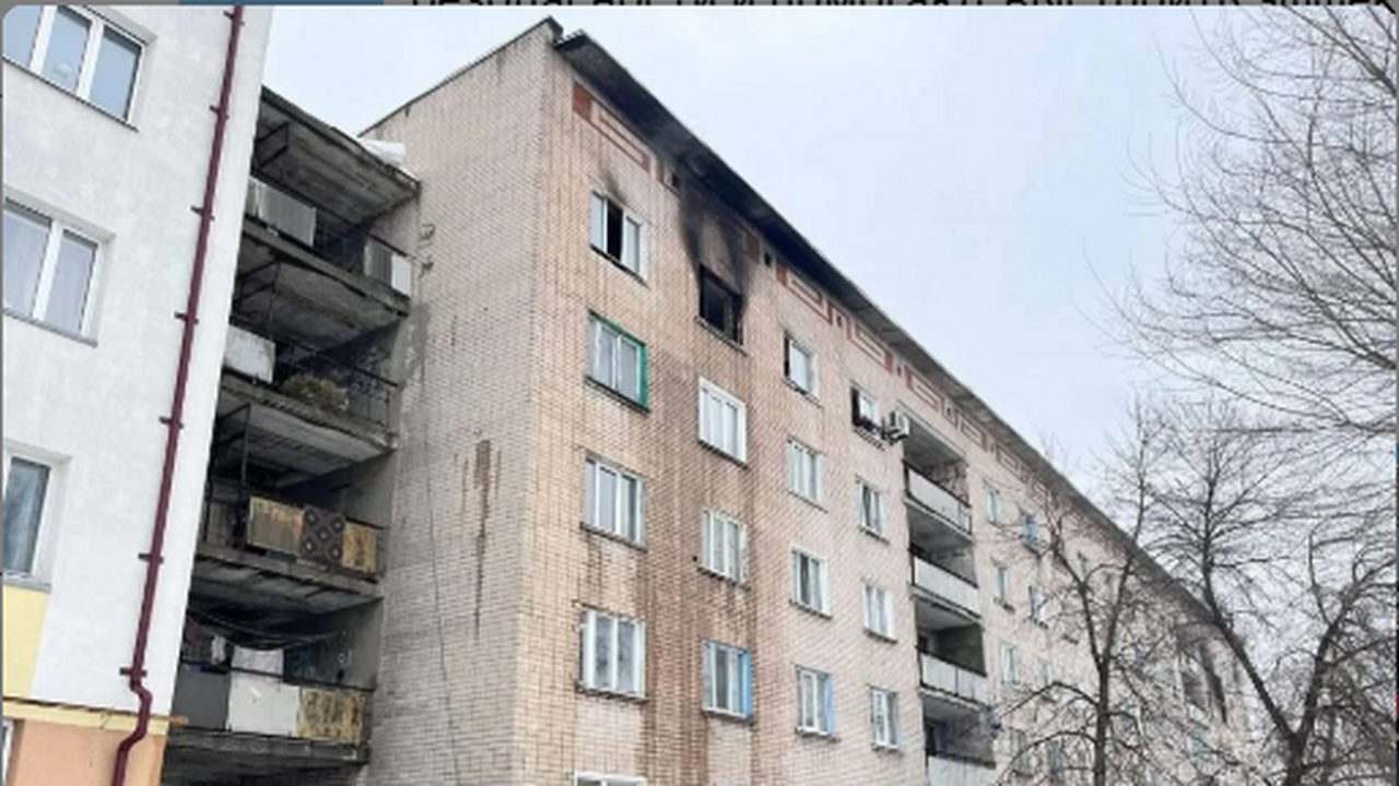 Два человека спасены на пожаре в Сызрани 1 марта, есть погибшая Площадь пожара составила 50 кв. м