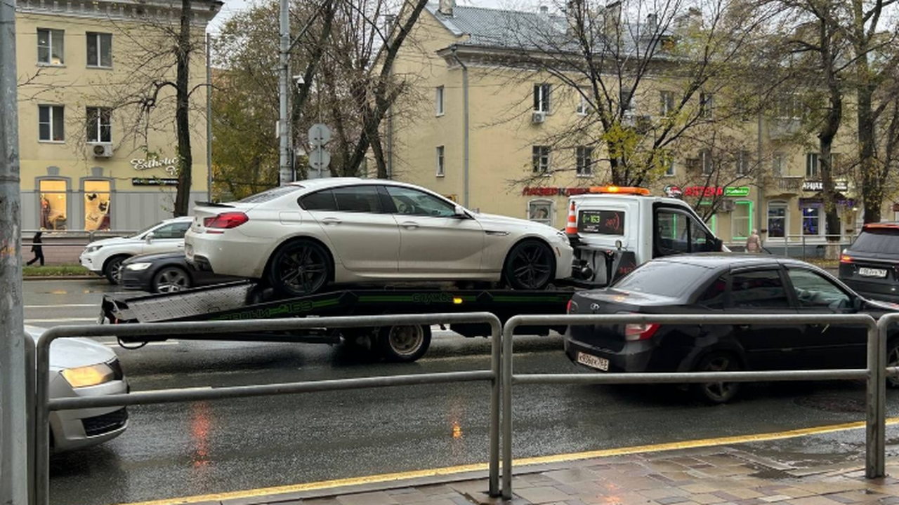 В России могут ввести отдельный штраф за отсутствие ОСАГО в случае ДТП В России предложили штрафовать за отсутствие ОС...