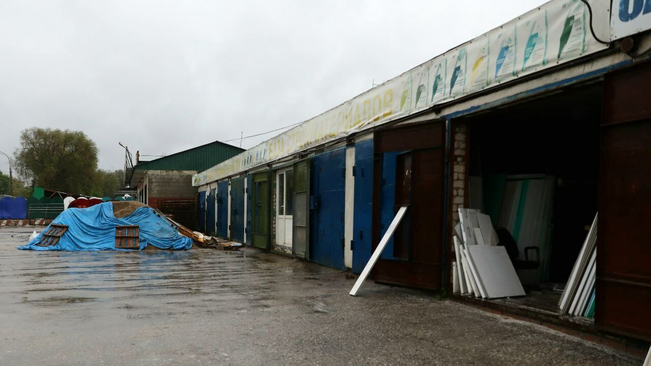 Самара переходит к унификации дизайна торговых объектов с нового года В городе уже ликвидировано 200 незаконных торго...