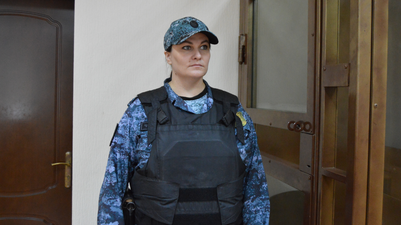 Самарец погасил штраф в 300 тысяч за экстремизм после угрозы замены наказания Выплаты штрафа добились судебные приставы