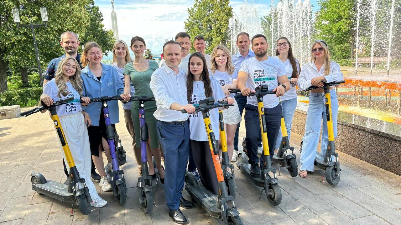 «Новые люди» предложили системное решение по регулированию проката электросамокатов Партия «Новые люди» начала работу над предложен...