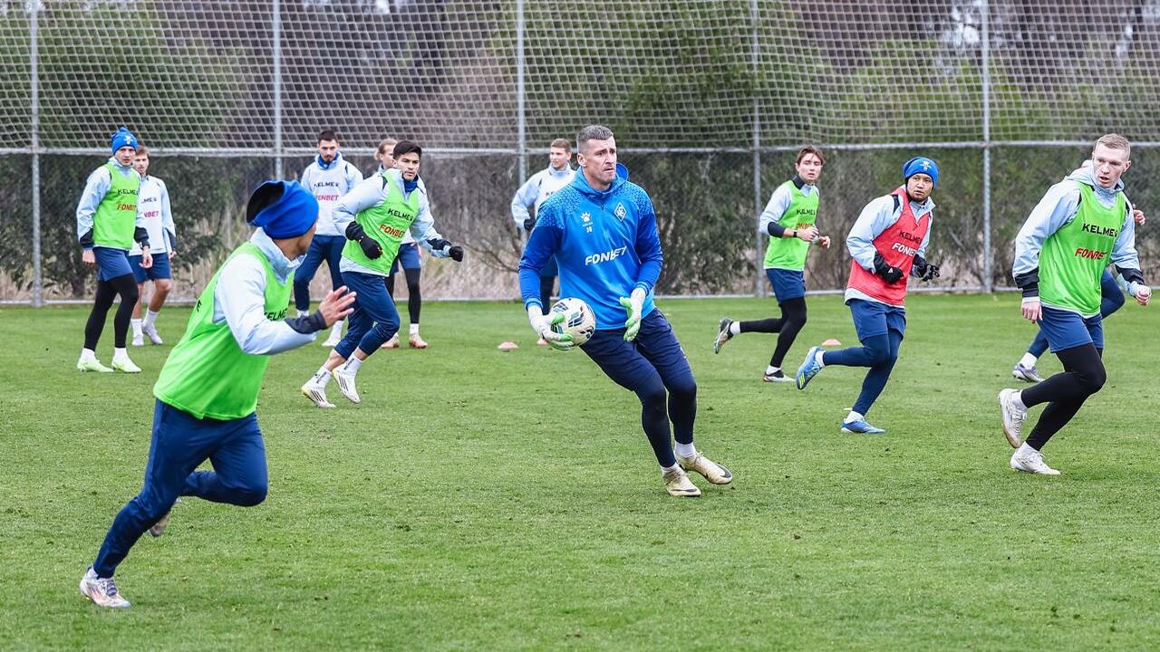 Болельщики «Крыльев Советов» донатами гасят долг команды Об этом объявлено в неофициальном ТГ-канале клуба