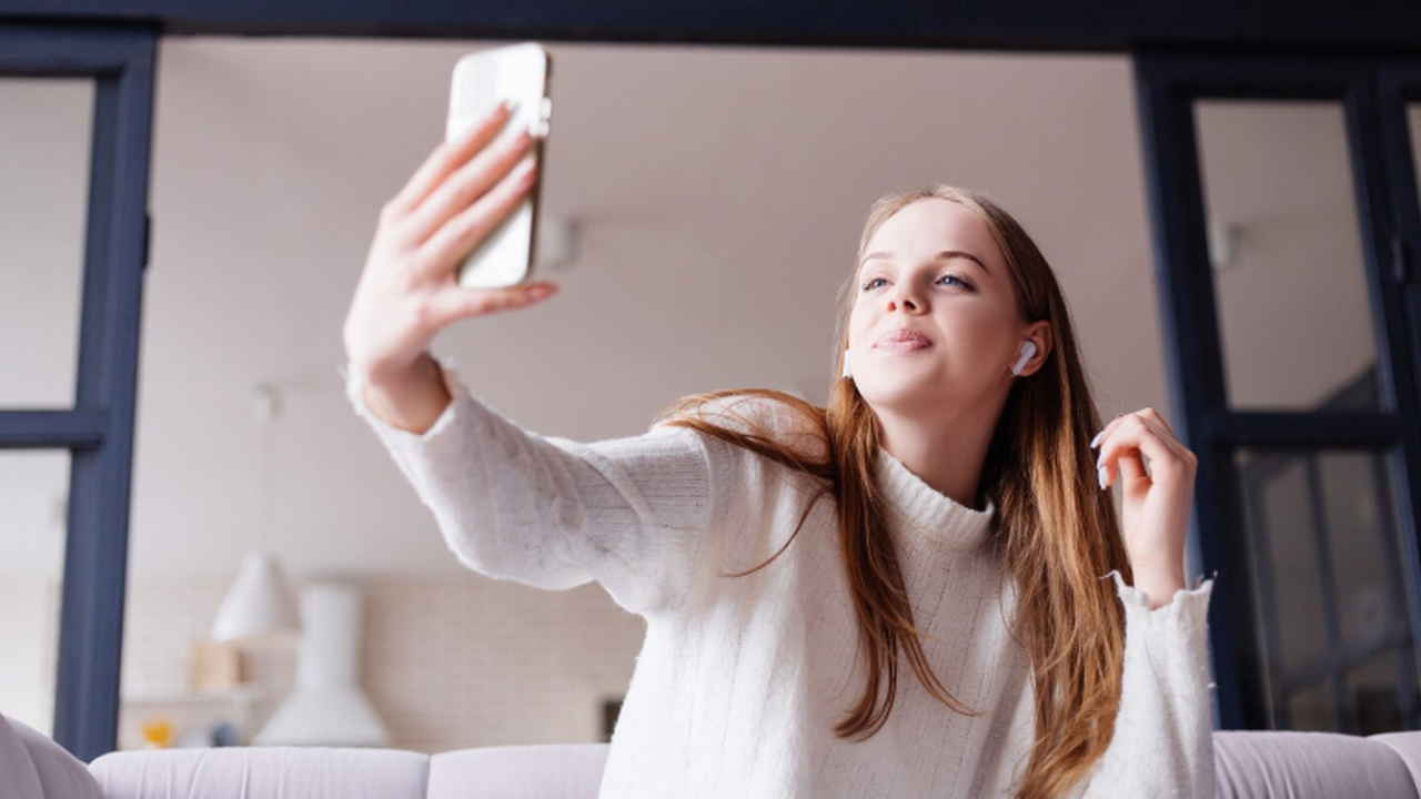 Сбер запустил сервис оценки здоровья по селфи: ИИ выдаёт прогноз за секунды В приложении «СберЗдоровье» появилась функция э...