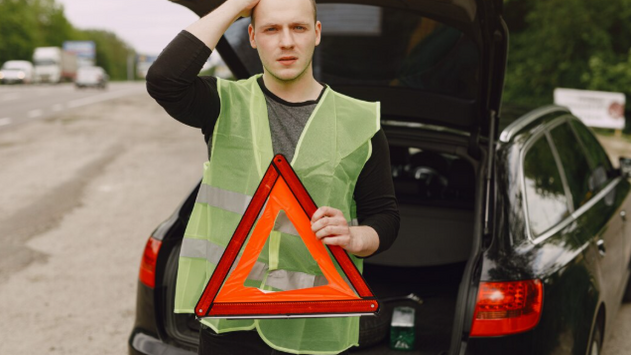 Скидка на штрафы ГИБДД в 2025 году: как оплатит...