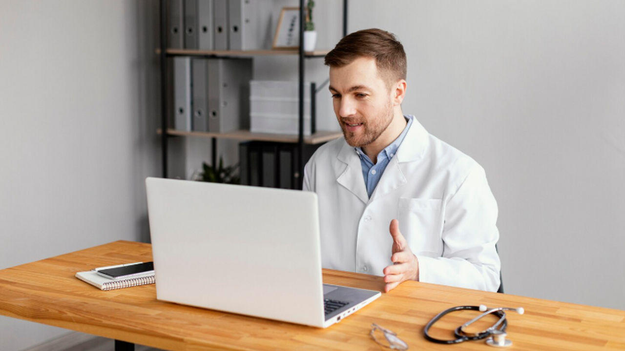 Онлайн-терапевты могут появиться в поликлиниках...