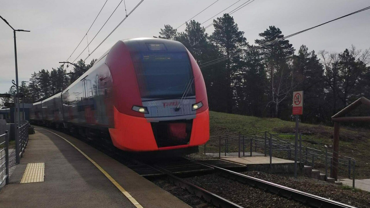 С 1 мая количество поездов увеличится до пяти в...