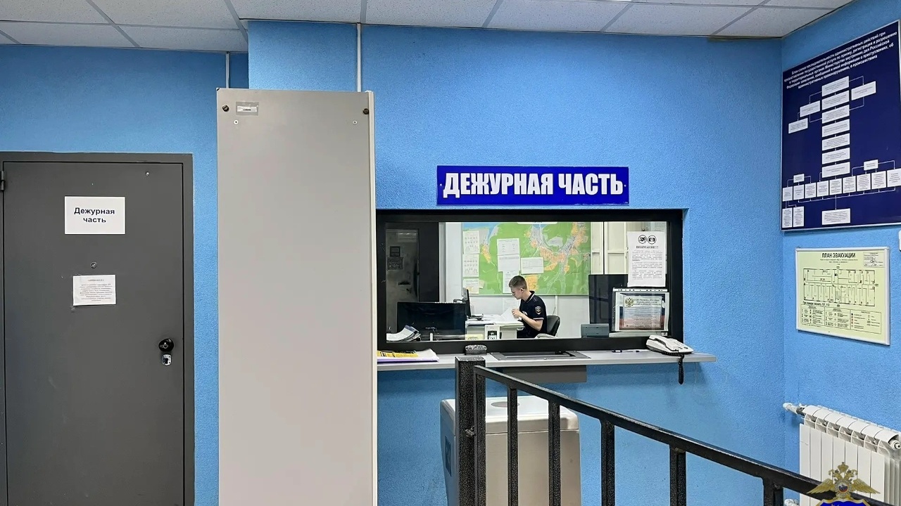 Часть похищенного имущества была обнаружена при...