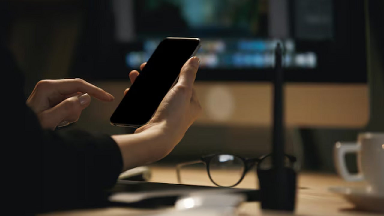 Скрытые настройки iPhone: 20 тумблеров, которые убирают лаги и продлевают жизнь батарее Никаких «секретных кодов» и мутных утилит. Толь...