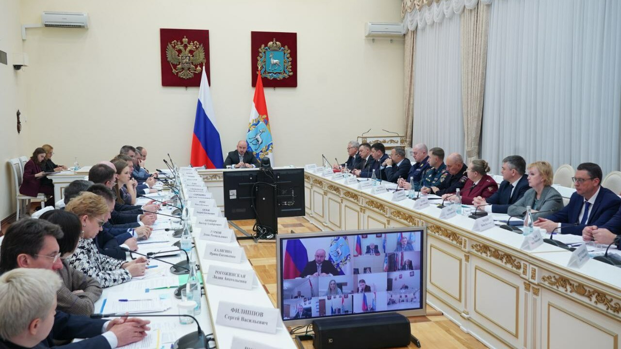 В Самаре на совещании правительства обсудили ход вакцинации против гриппа В Самаре на совещании правительства обсудили хо...